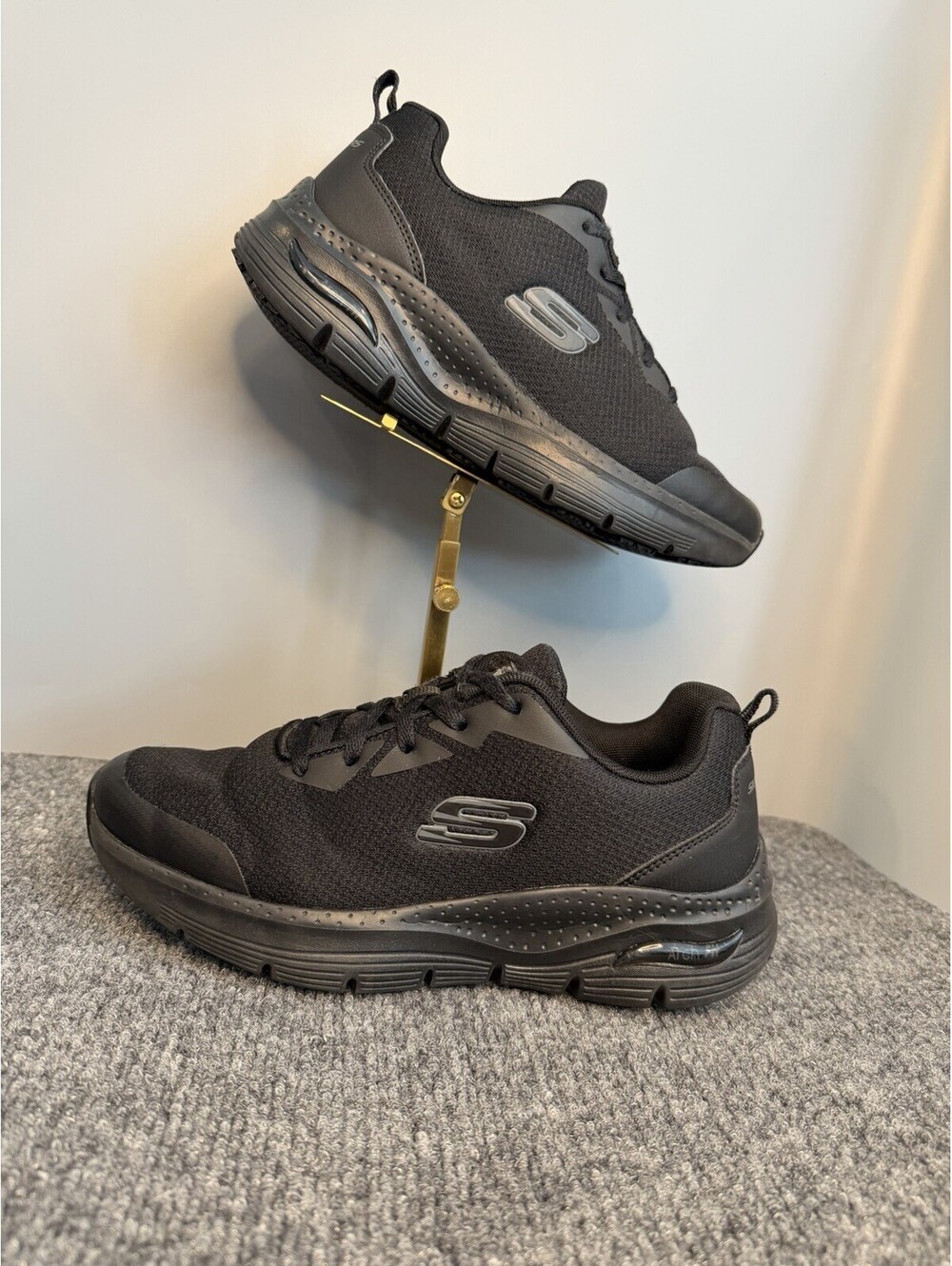 Skechers Arch Fit SR/BLK Slip Resistant Women's Work Shoes Black Size 8 Comfort